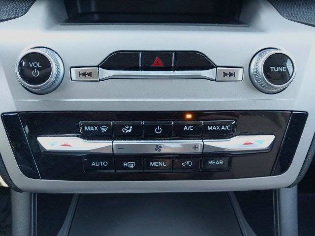 Certified 2023 Ford Explorer 4WD image 20