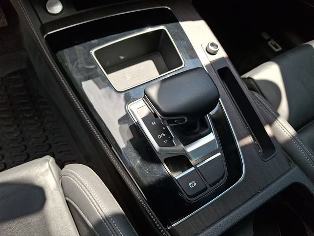 Used 2021 Audi Q5 e Premium Plus w/ Premium Plus Package AWD/4WD image 22