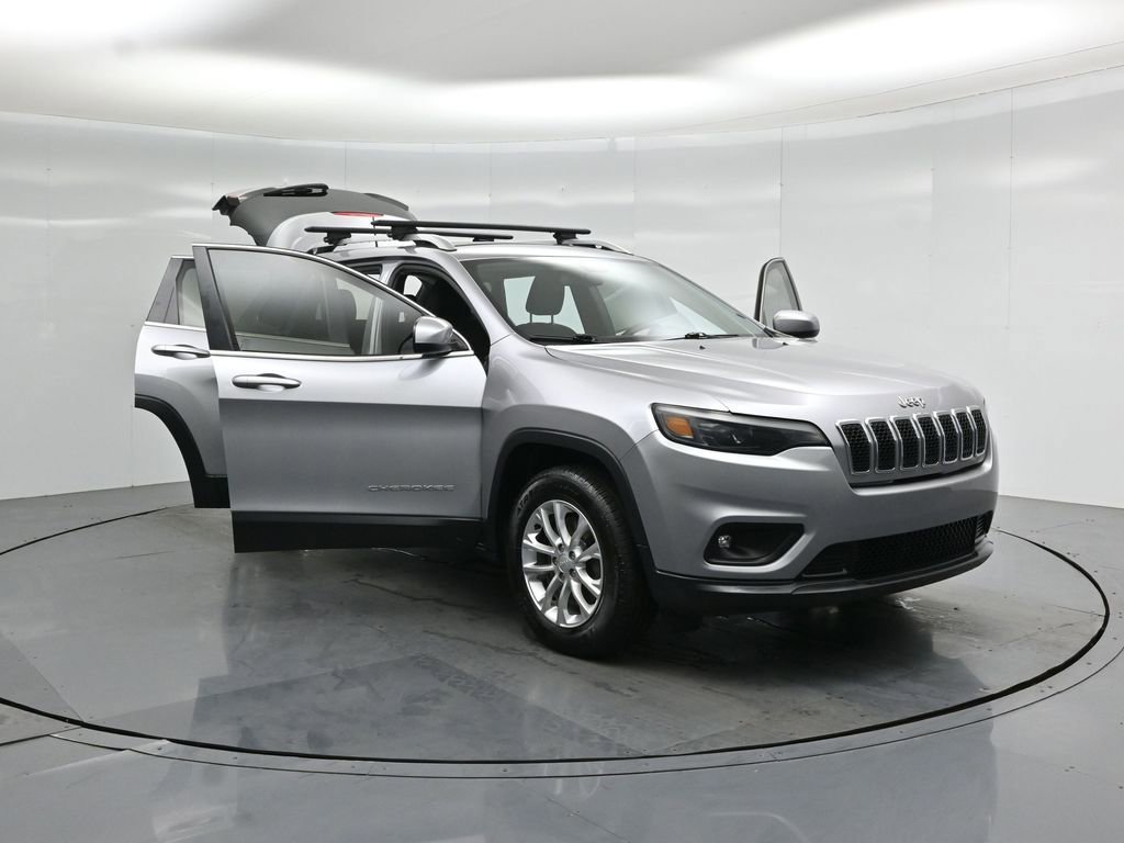 Used 2019 Jeep Cherokee Latitude w/ Popular Appearance Group AWD/4WD image 27