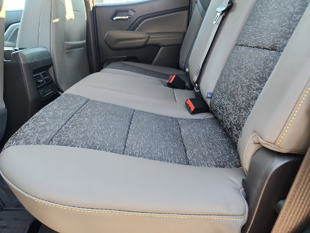 Used 2024 Chevrolet Colorado ZR2 AWD/4WD image 26
