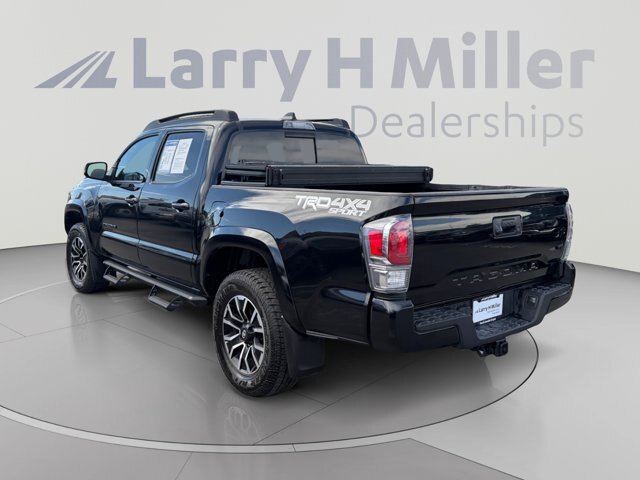 Used 2021 Toyota Tacoma TRD Sport AWD/4WD image 3