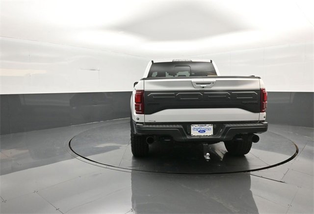 Certified 2018 Ford F150 Raptor w/ Equipment Group 802A Luxury image 6