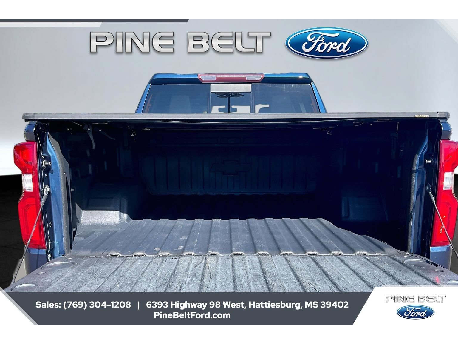 Used 2019 Chevrolet Silverado 1500 LT Trail Boss AWD/4WD image 12