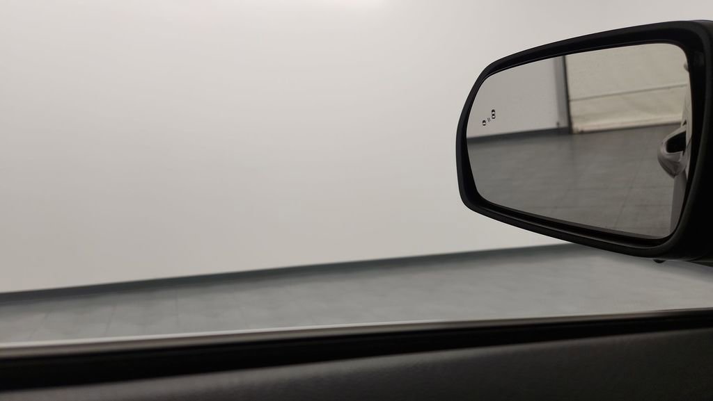 Certified 2024 Ford Edge SEL w/ Convenience Package image 21