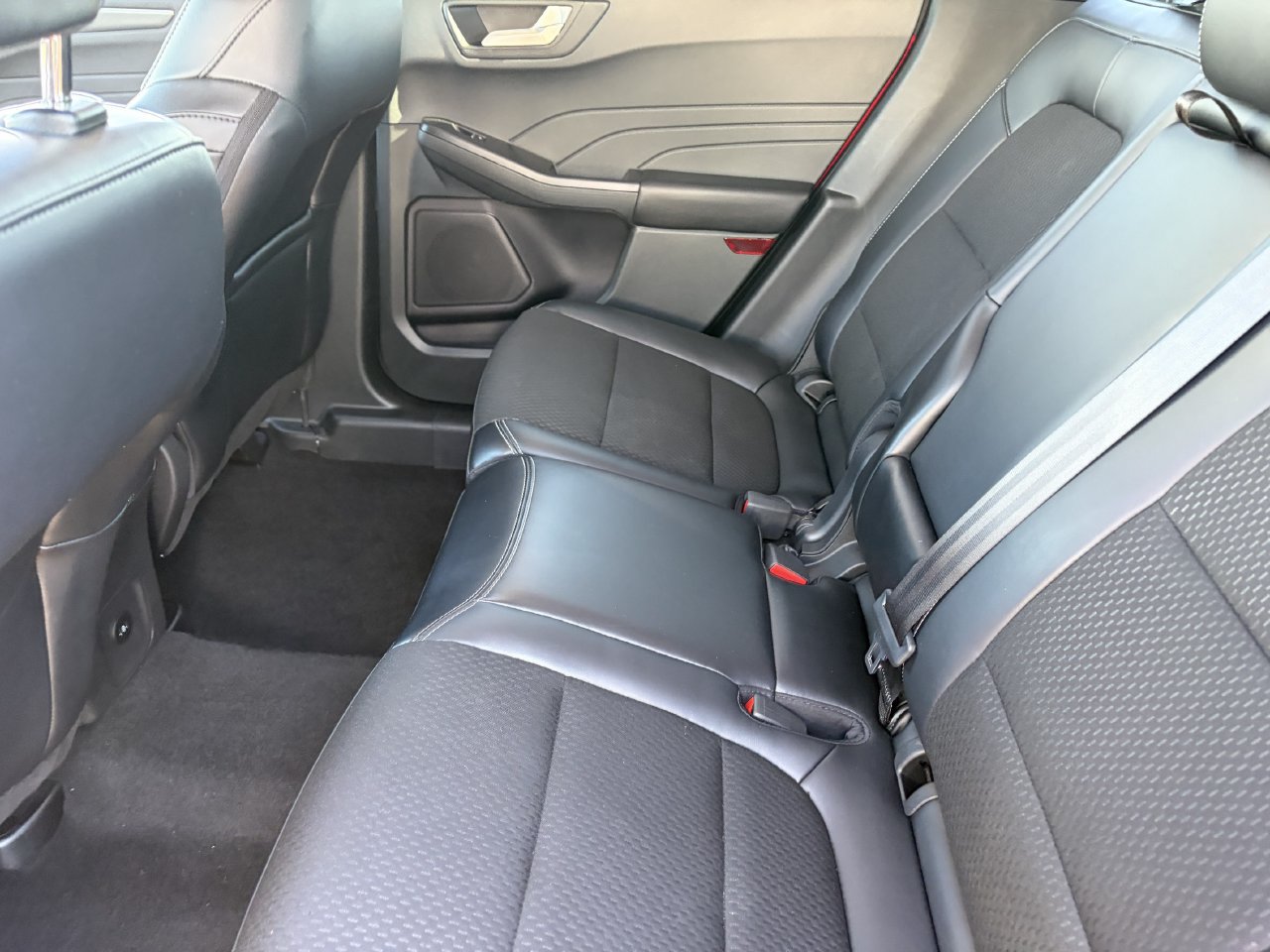 Certified 2026 Ford Escape SE FWD image 14