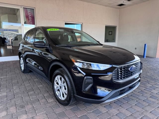Certified 2025 Ford Escape Active AWD/4WD image 7