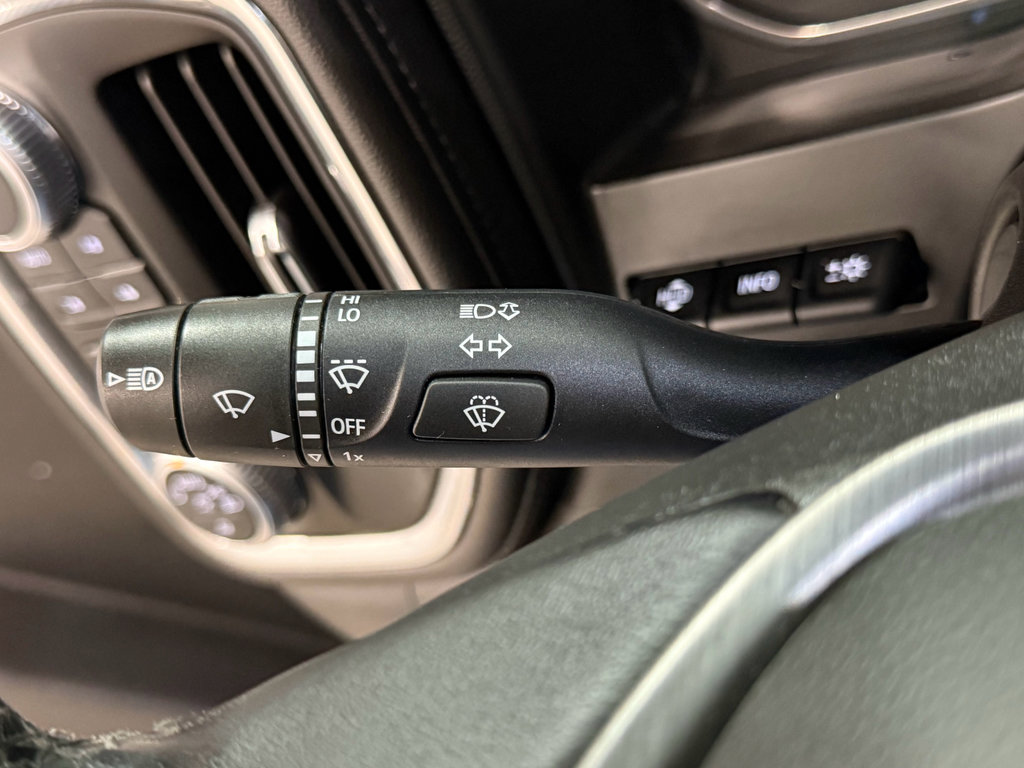 Used 2020 GMC Sierra 2500 Denali w/ Denali Ultimate Package image 17