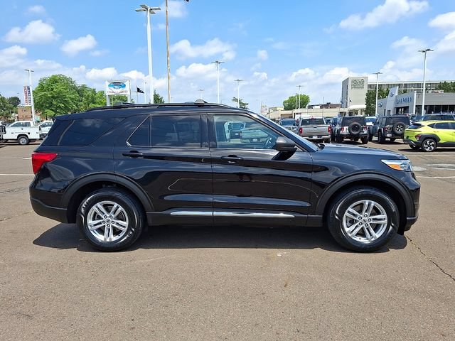 Certified 2023 Ford Explorer XLT AWD/4WD image 7