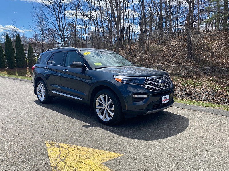 Certified 2023 Ford Explorer Platinum w/ Technology Package AWD/4WD image 7