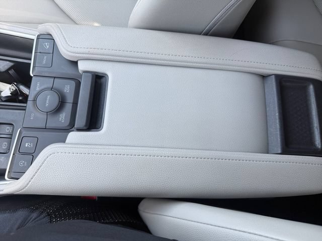 Used 2024 Toyota Grand Highlander AWD image 13