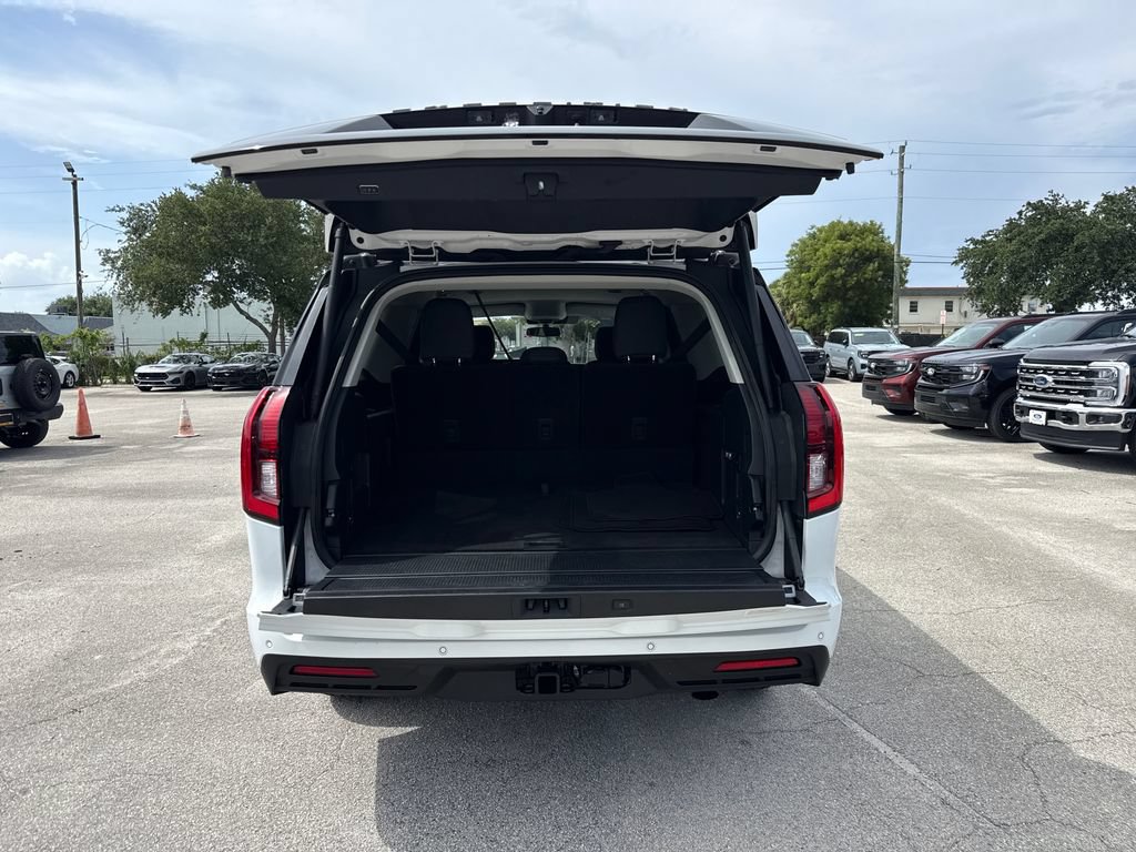 Certified 2025 Ford Expedition Max Active RWD image 33