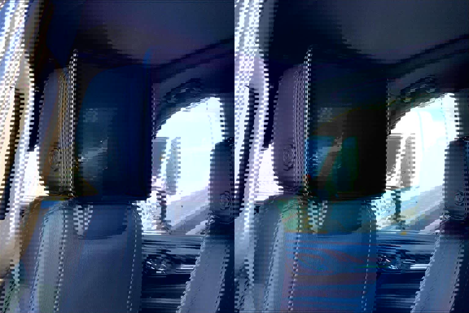 Used 2022 GMC Yukon XL Denali w/ Denali Premium Package image 29