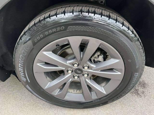 Certified 2024 Ford Explorer XLT w/ Equipment Group 202A AWD/4WD image 11