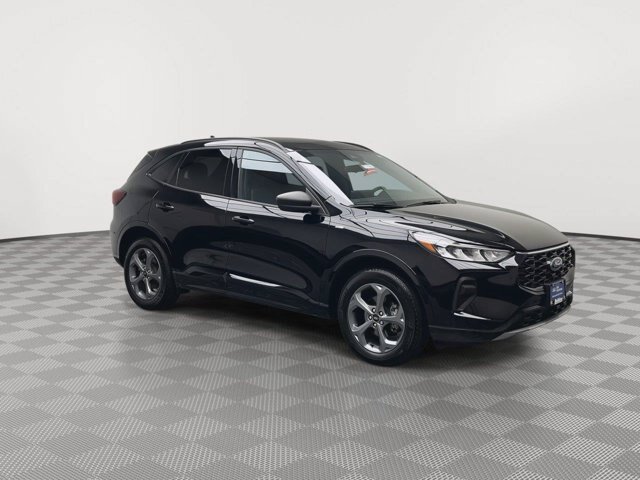 Certified 2023 Ford Escape ST-Line w/ Tech Pack #1 AWD/4WD image 39