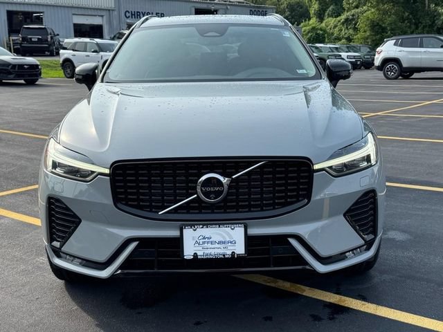 Used 2024 Volvo XC60 B5 Plus AWD/4WD image 9