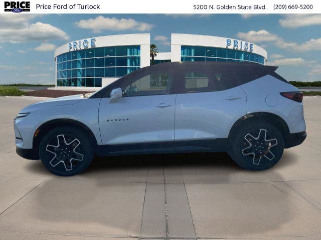 Used 2023 Chevrolet Blazer RS w/ Driver Confidence II Package image 8