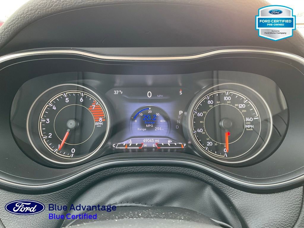 Used 2019 Jeep Cherokee Trailhawk w/ Cold Weather Group image 17