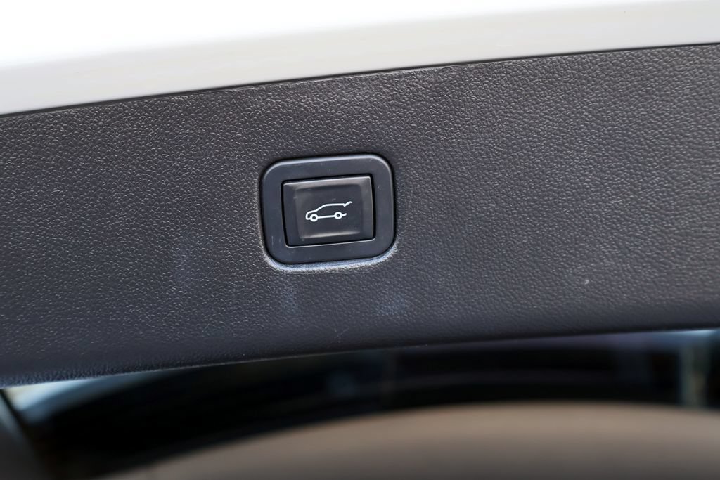 Used 2019 Chevrolet Blazer RS FWD image 27