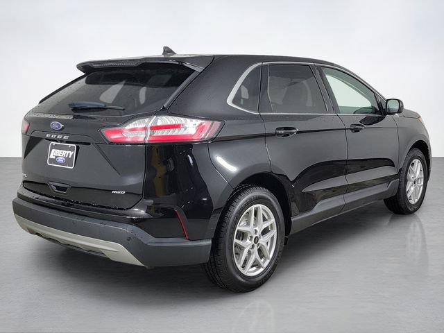 Certified 2024 Ford Edge SEL w/ Convenience Package AWD/4WD image 3
