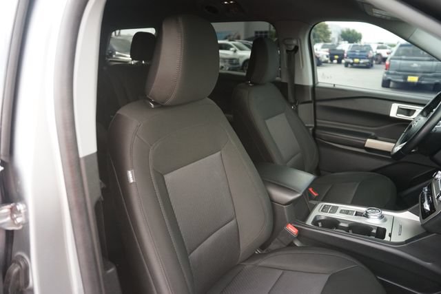 Certified 2022 Ford Explorer XLT RWD image 21
