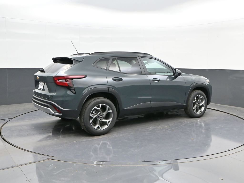 Used 2025 Chevrolet Trax LT image 15