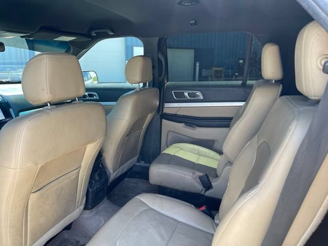 Certified 2017 Ford Explorer XLT w/ Equipment Group 202A AWD/4WD image 4