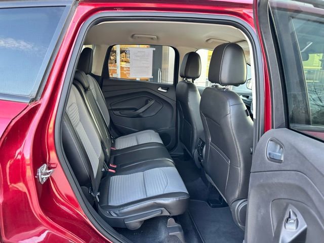 Certified 2017 Ford Escape SE w/ SE Sport Appearance Package AWD/4WD image 41