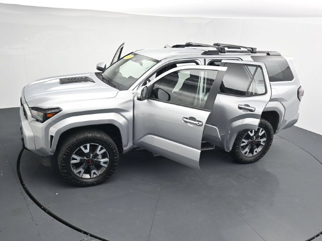 Used 2025 Toyota 4Runner TRD Sport AWD/4WD image 40