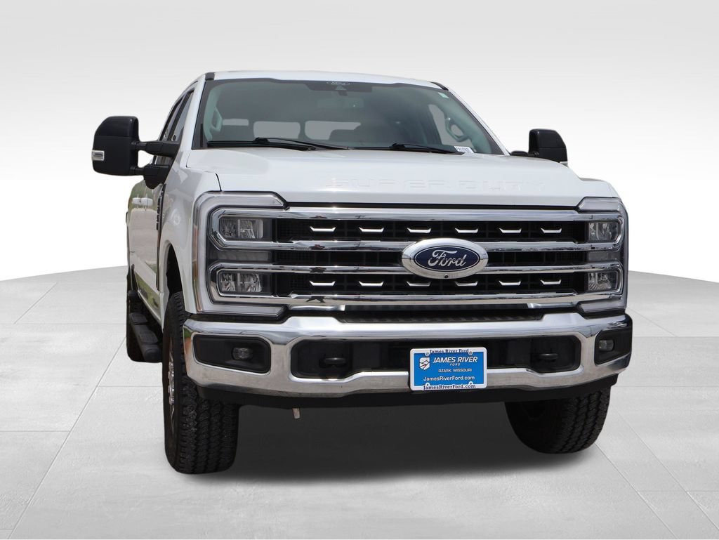 Certified 2024 Ford F250 Lariat w/ FX4 Off-Road Package AWD/4WD image 7