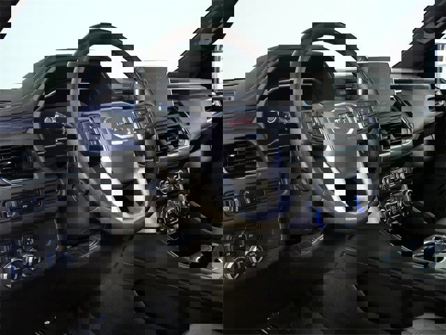 Used 2024 GMC Yukon XL SLT w/ SLT Premium Package image 19