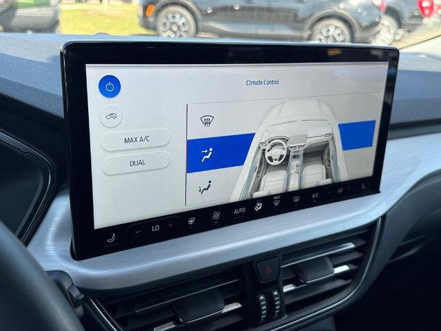Certified 2023 Ford Escape Platinum AWD/4WD image 23