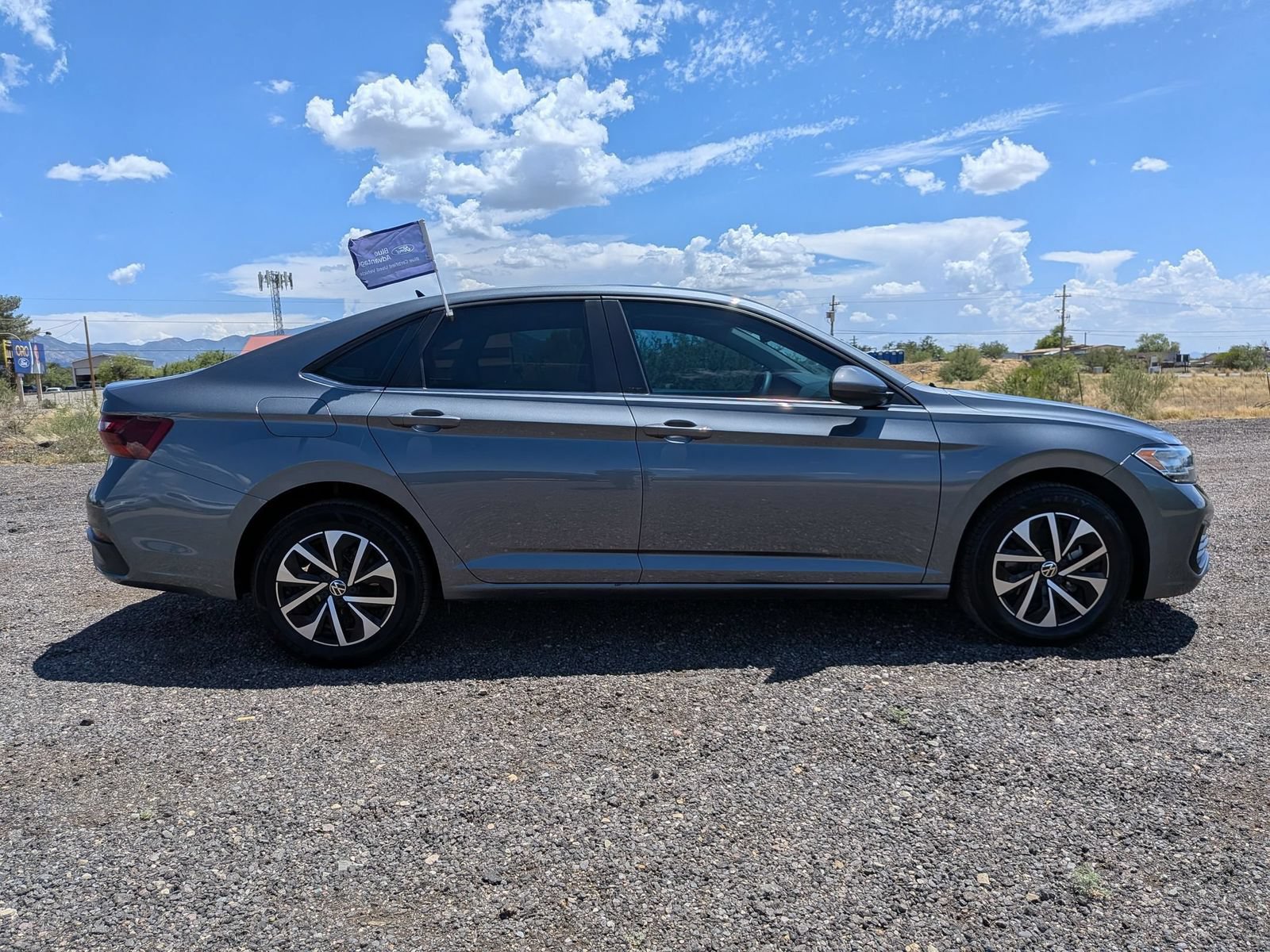 Used 2023 Volkswagen Jetta S FWD image 4