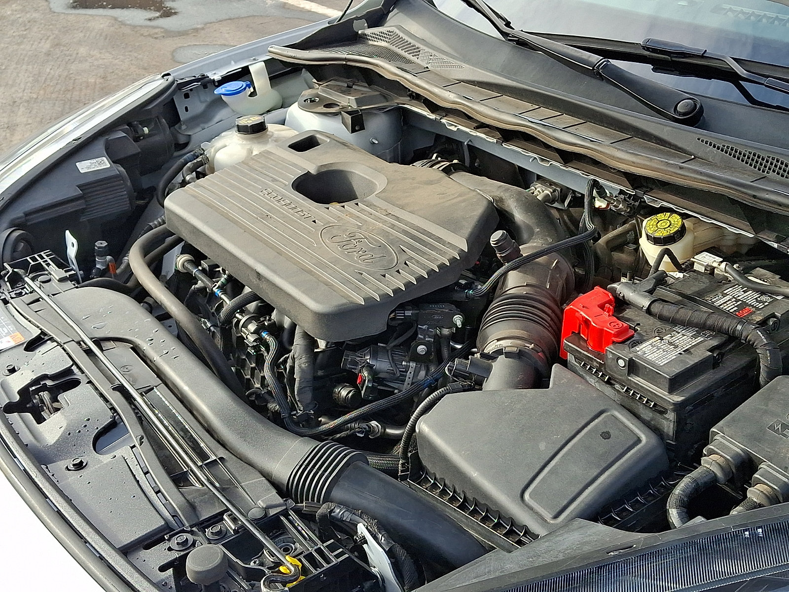 Certified 2020 Ford Escape SEL image 29