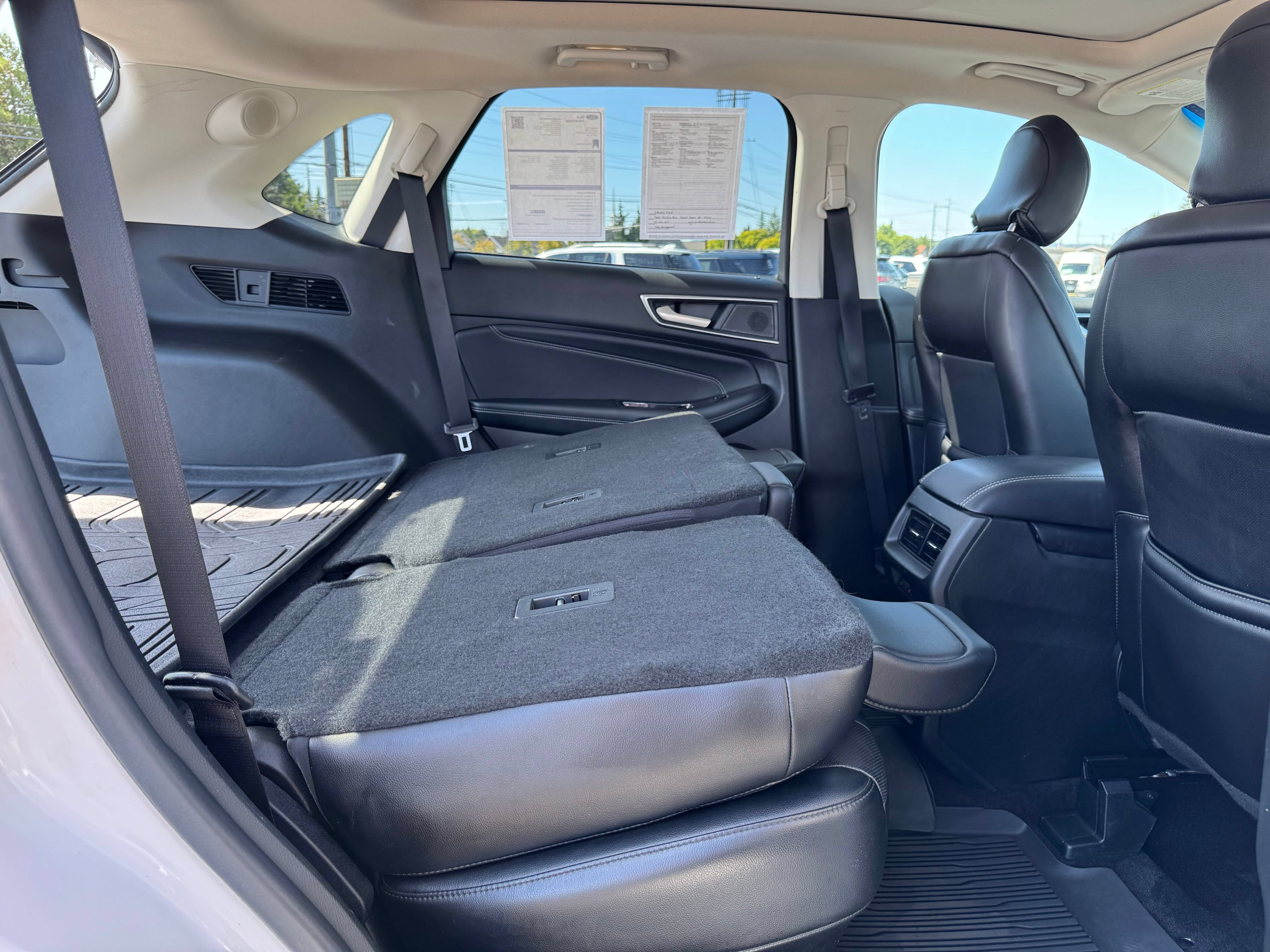 Certified 2019 Ford Edge Titanium w/ Equipment Group 301A AWD/4WD image 28