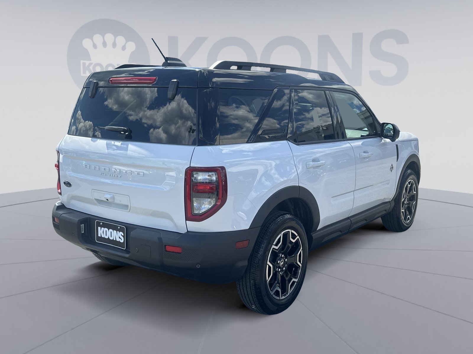 Certified 2025 Ford Bronco Sport Outer Banks w/ Outer Banks Tech Package+ AWD/4WD image 16
