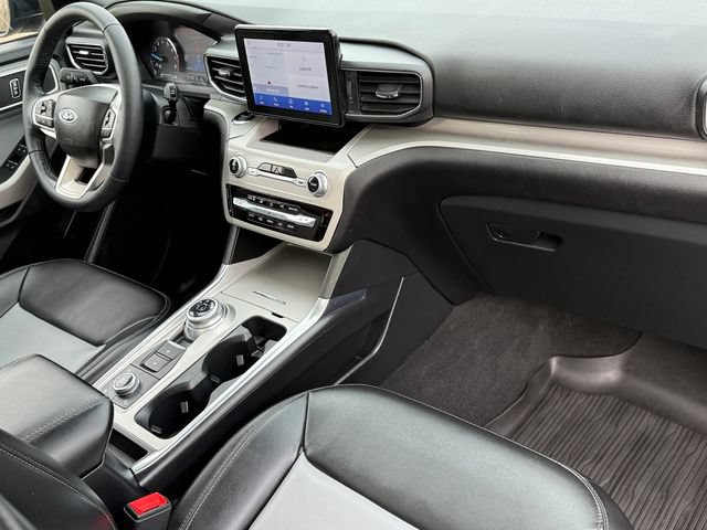 Certified 2023 Ford Explorer XLT w/ Equipment Group 202A AWD/4WD image 25