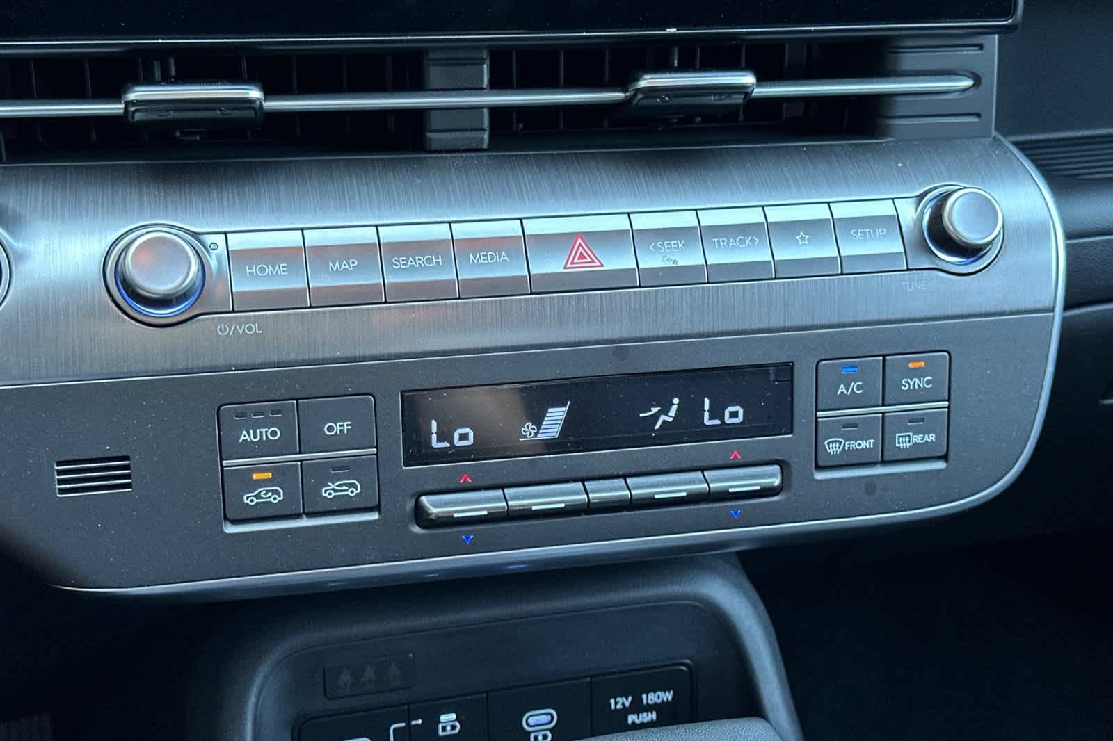 Used 2025 Hyundai Kona SEL FWD image 21
