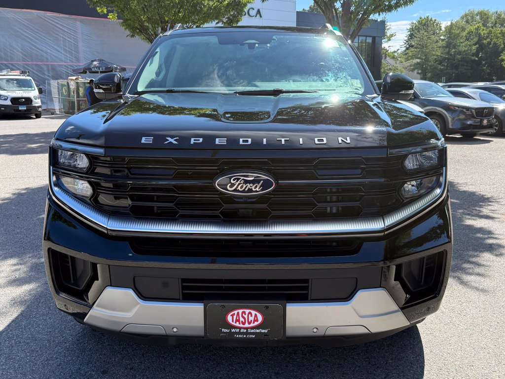 Certified 2026 Ford Expedition Max Platinum AWD/4WD image 3
