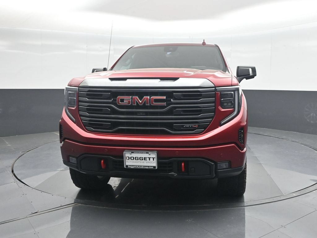Used 2024 GMC Sierra 1500 AT4 w/ Technology Package AWD/4WD image 5