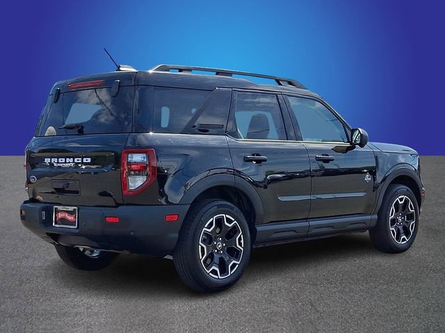 Certified 2025 Ford Bronco Sport Outer Banks w/ Outer Banks Tech Package+ AWD/4WD image 4