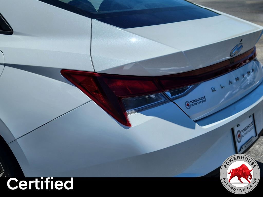 Used 2023 Hyundai Elantra SEL w/ Convenience Package FWD image 13