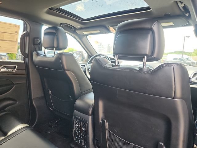 Used 2018 Jeep Grand Cherokee Limited AWD/4WD image 28