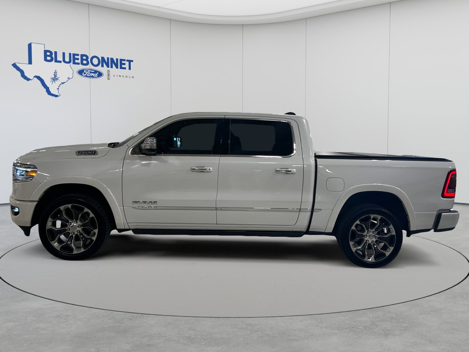 Used 2019 RAM 1500 Limited AWD/4WD image 7