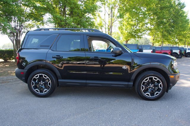Certified 2025 Ford Bronco Sport Outer Banks w/ Outer Banks Tech Package+ AWD/4WD image 8