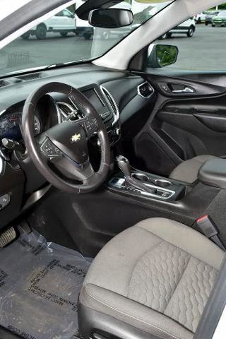 Used 2020 Chevrolet Equinox LT image 32