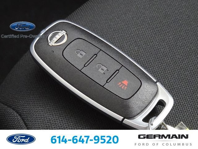Used 2023 Nissan Rogue S AWD/4WD image 37