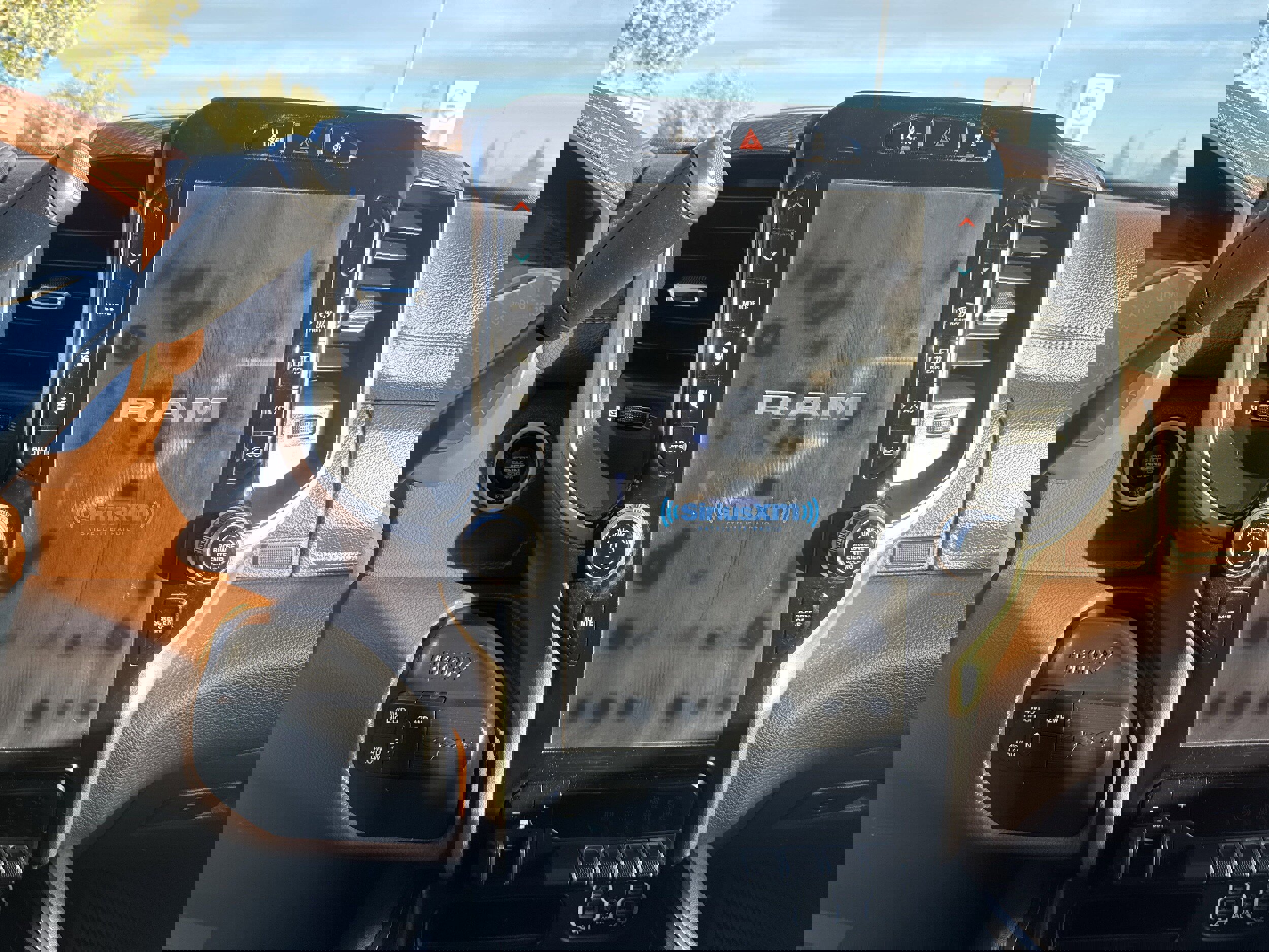 Used 2020 RAM 2500 Laramie image 11