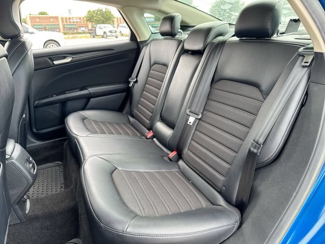 Certified 2018 Ford Fusion SE w/ Equipment Group 201A FWD image 21