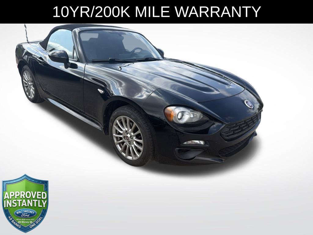 Used 2017 FIAT 124 Spider Classica RWD image 1