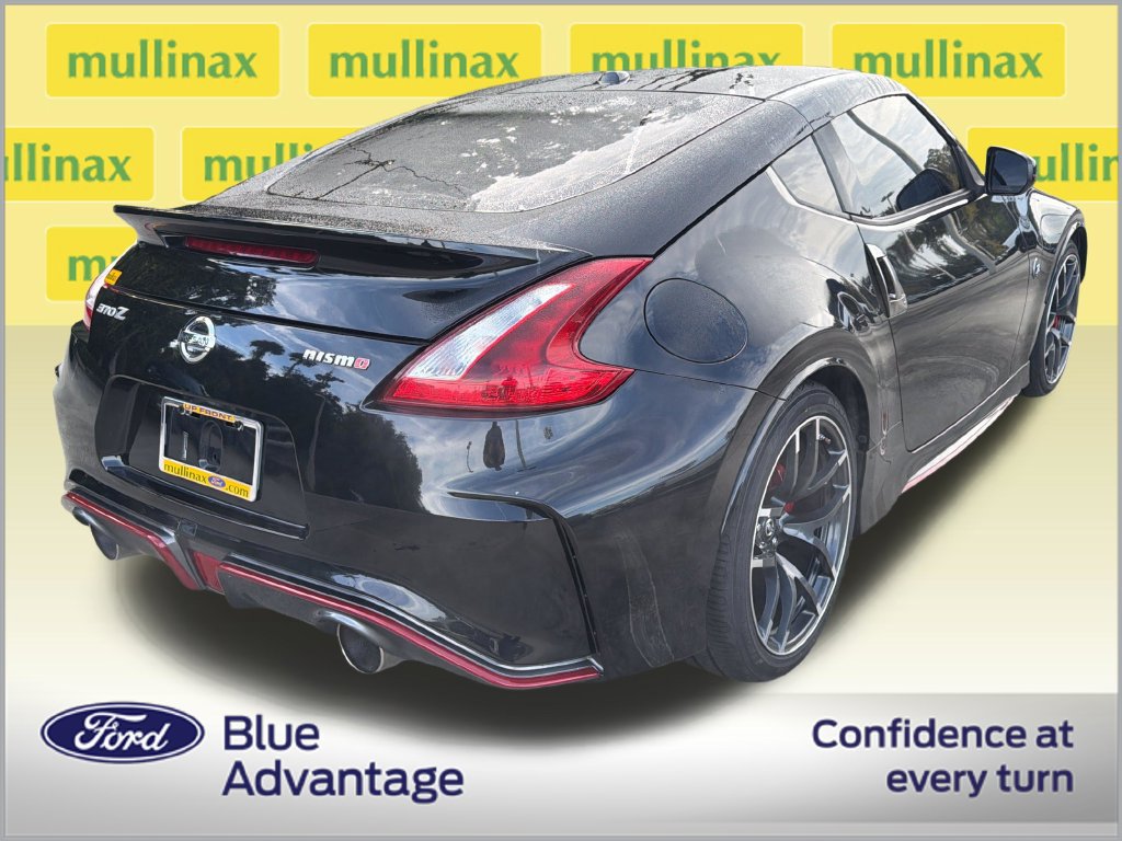 Used 2019 Nissan 370Z NISMO RWD image 4